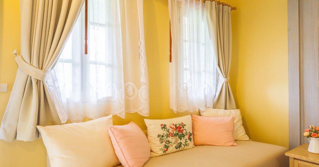 Curtains - Home Decoration