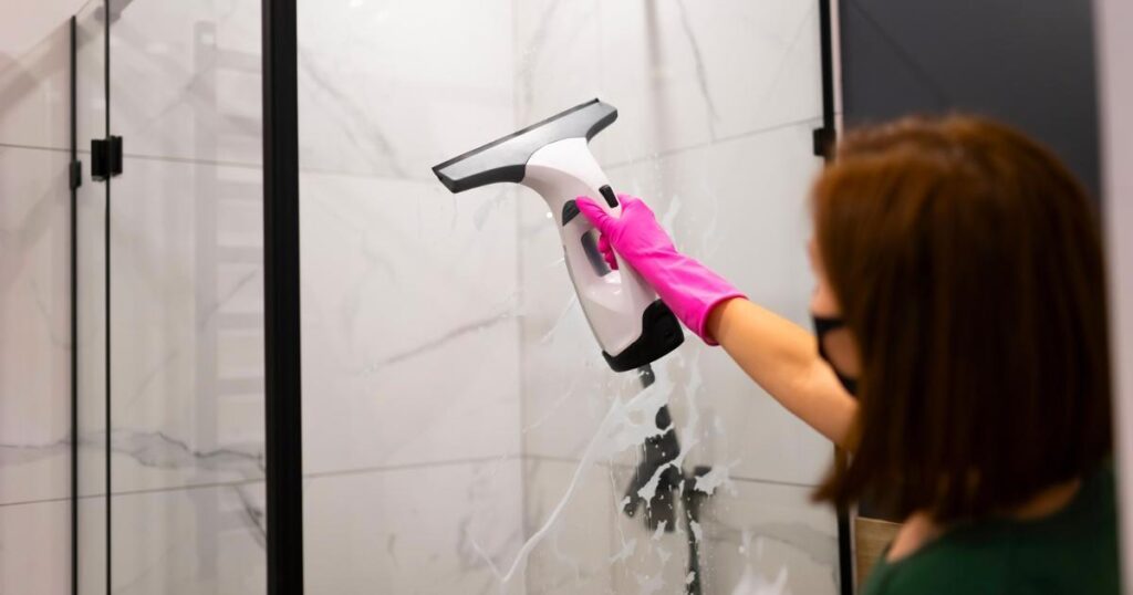 Invisible Glass Cleaner : Top-rated glass cleaner for shower doors